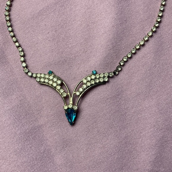 Vintage Rhinestone Necklace - Picture 2 of 4